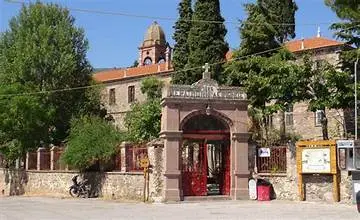 moni leimonos