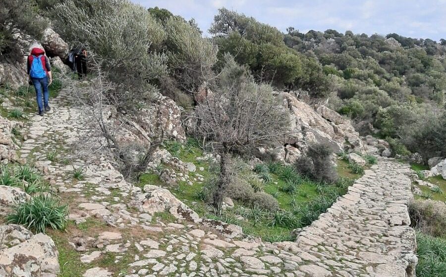 Νέα μονοπάτια για πεζοπορία και ποδήλατο στη Δυτική Λέσβο