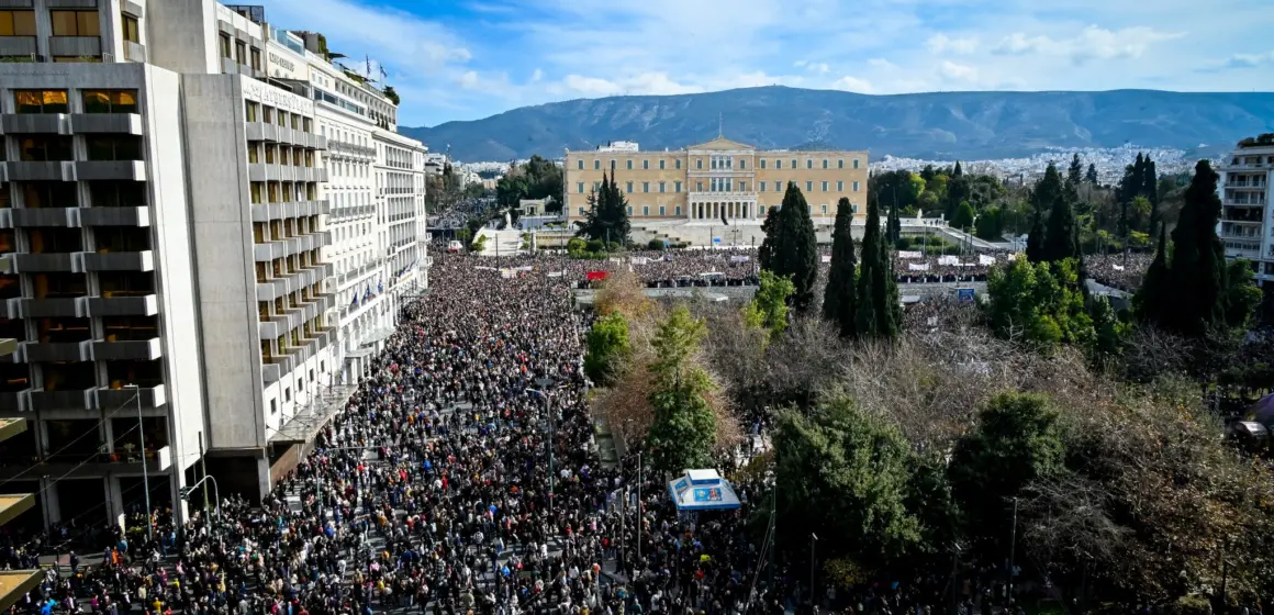 Η δημοσκόπηση της κρίσης