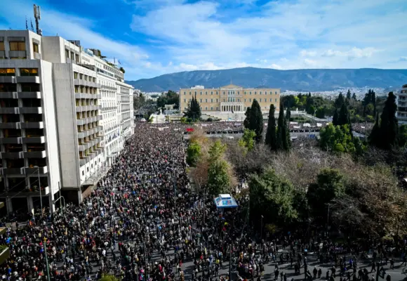 Η δημοσκόπηση της κρίσης