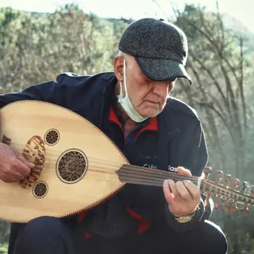 Η Μουσική της Λέσβου και του Βορειοανατολικού Αιγαίου: Η Επιρροή των Μικρασιατικών Παραλίων [videos]