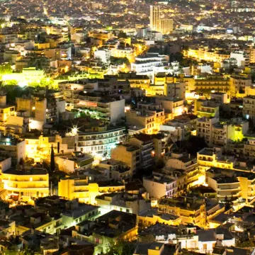 epistrogi-sthn-athina “ΕΠΕΣΤΡΕΦΕ” του Γιάννη Μανούκα