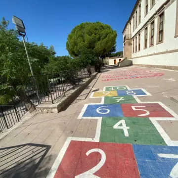 ΑΥΛΗ Το Δημοτικό μας Σχολειό καμαρώνει αλλά χρειάζεται και βοήθεια…(Φωτογραφίες από το εσωτερικό του)