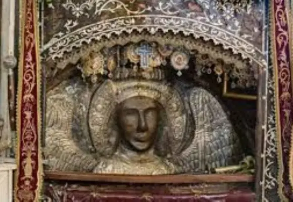 8 Νοέμβρη, γιορτάζει το νησί μας για τη Λευτεριά και την Πίστη του