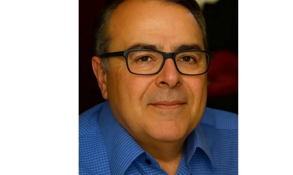 dimitris Στον αγαπητό γείτονα, φίλο και συμμαθητή Δημήτρη Κλούρα