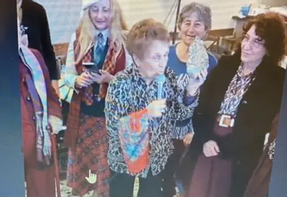 Ένα έθιμο που αντέχει και αυθεντικά αναπαρίσταται στη Νυφίδα, το ποδαρικό!!