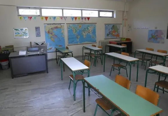 Ένας μαθητής γράφει έκθεση με θέμα “Κλέφτες”-Έχει ενδιαφέρον…