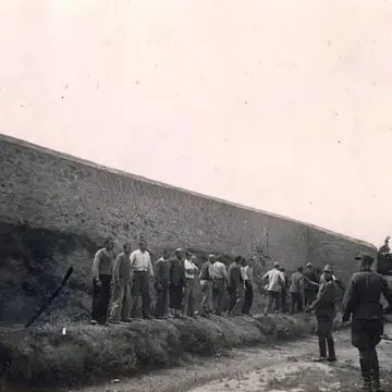 kaisariani2-_n Ποιητική περιγραφή της εκτέλεσης των 200 στην Καισαριανή από τον Κ. Βάρναλη-Μια επαίσχυντη Γερμανική ανακοίνωση.