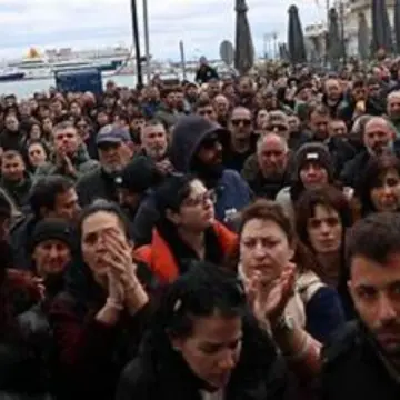 Η ΛΕΣΒΟΣ ΔΕΝ ΚΕΙΤΑΙ ΜΑΚΡΑΝ….
