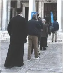 papas- Αν είσαι και παπάς, με την αράδα σου θα πας! Τάσος Μακρής