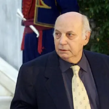 Μάριος Πλωρίτης: ΗΠΑ, οι αυτόκλητοι «σωτήρες της ανθρωπότητος»