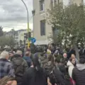 ΜΕΧΡΙ ΠΟΤΕ ΟΛΟΚΛΗΡΟ ΤΟ ΝΗΣΙ ΘΑ ΕΙΝΑΙ ΣΕ ΟΜΗΡΙΑ; (και τα κοτόπουλα της Μερκοσούρ!)