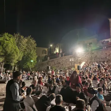XOROS